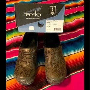 Dansko women’s Mule shoes